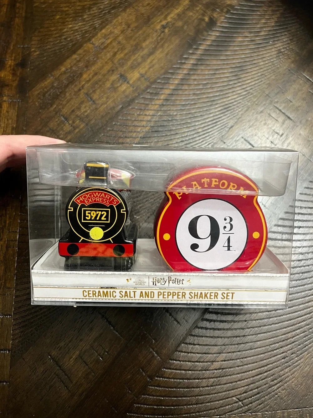 Harry Potter Hogwarts Express Ceramic Salt and Pepper Shaker Set